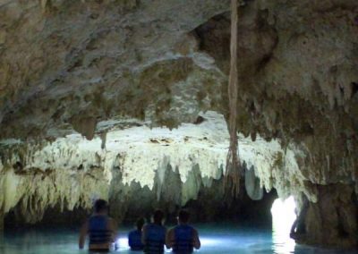 tulum-underground-book-cave-tour